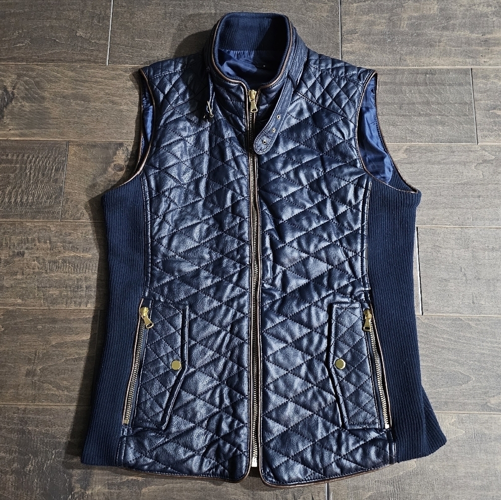 FATE Rowen Faux/Vegan Leather Quilted Full Zip Navy Vest Sz Med - Picture 3 of 5